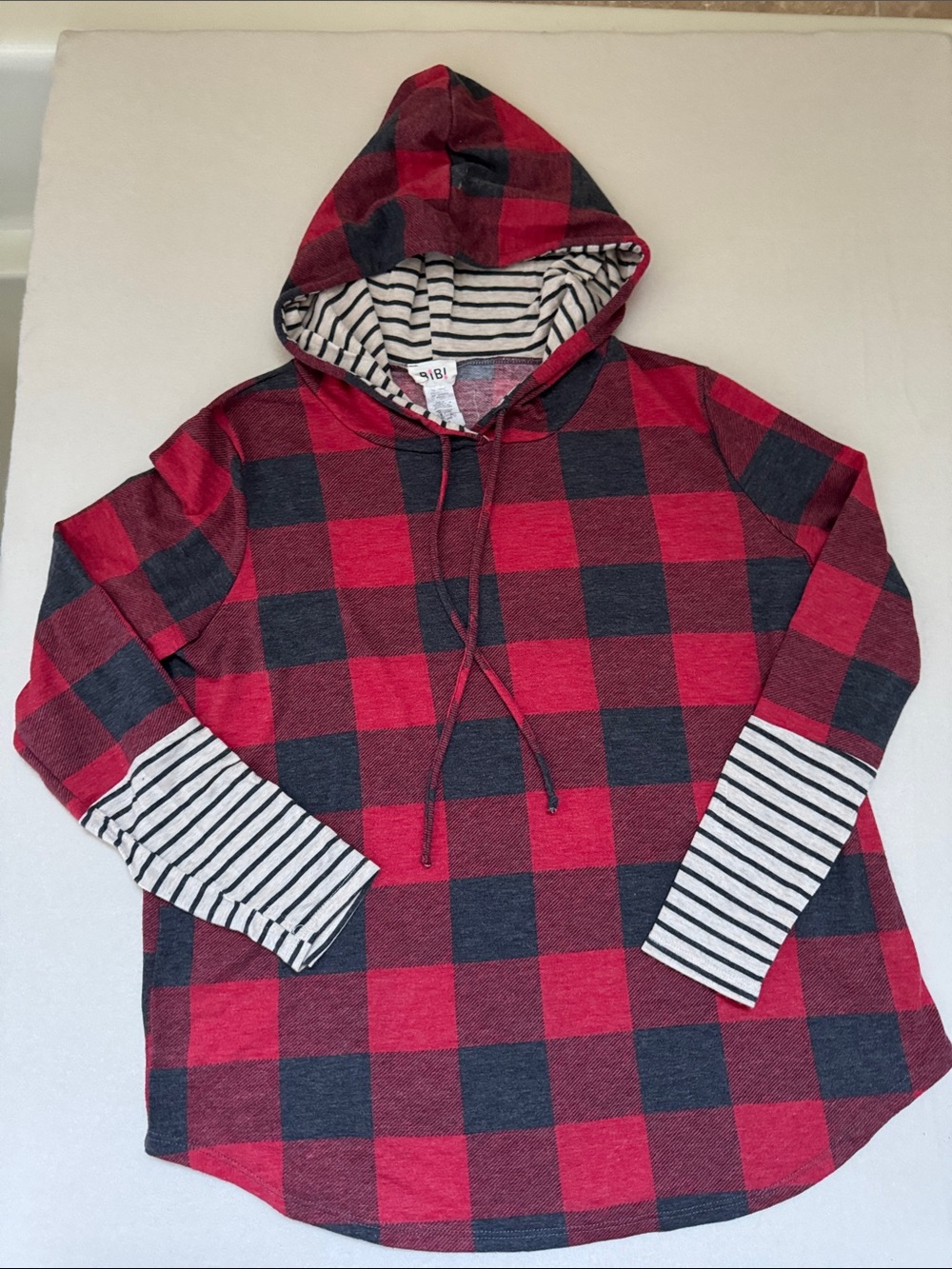BiBi Red Black Buffalo Plaid Hoodie Top Medium Lightweight Striped Accent Sleeve